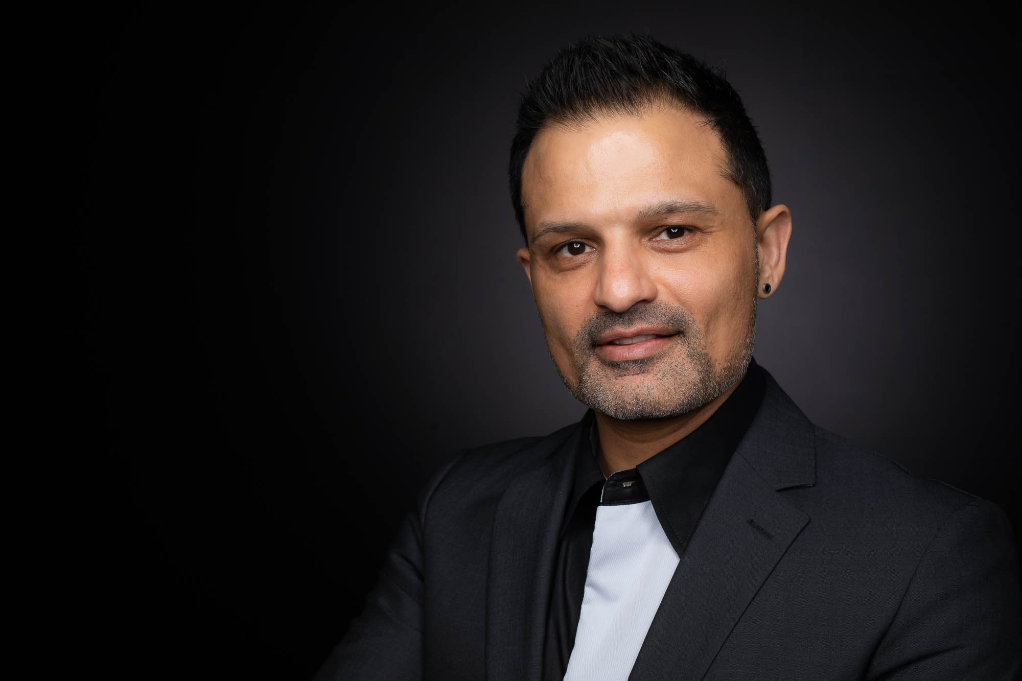 Export x3 Headshot  06117 Dez 01 2019 Headshots 2019  Miro Nicole Nadine 2